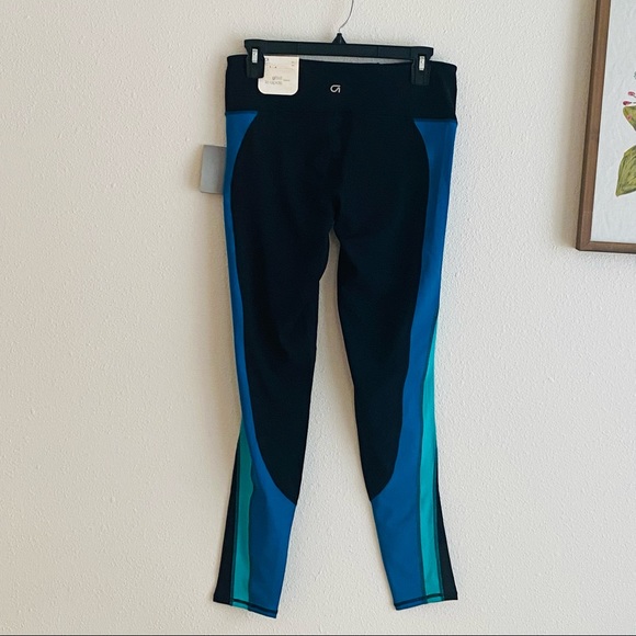 GAP Color Block Leggings - NWT - Medium - Picture 4 of 5